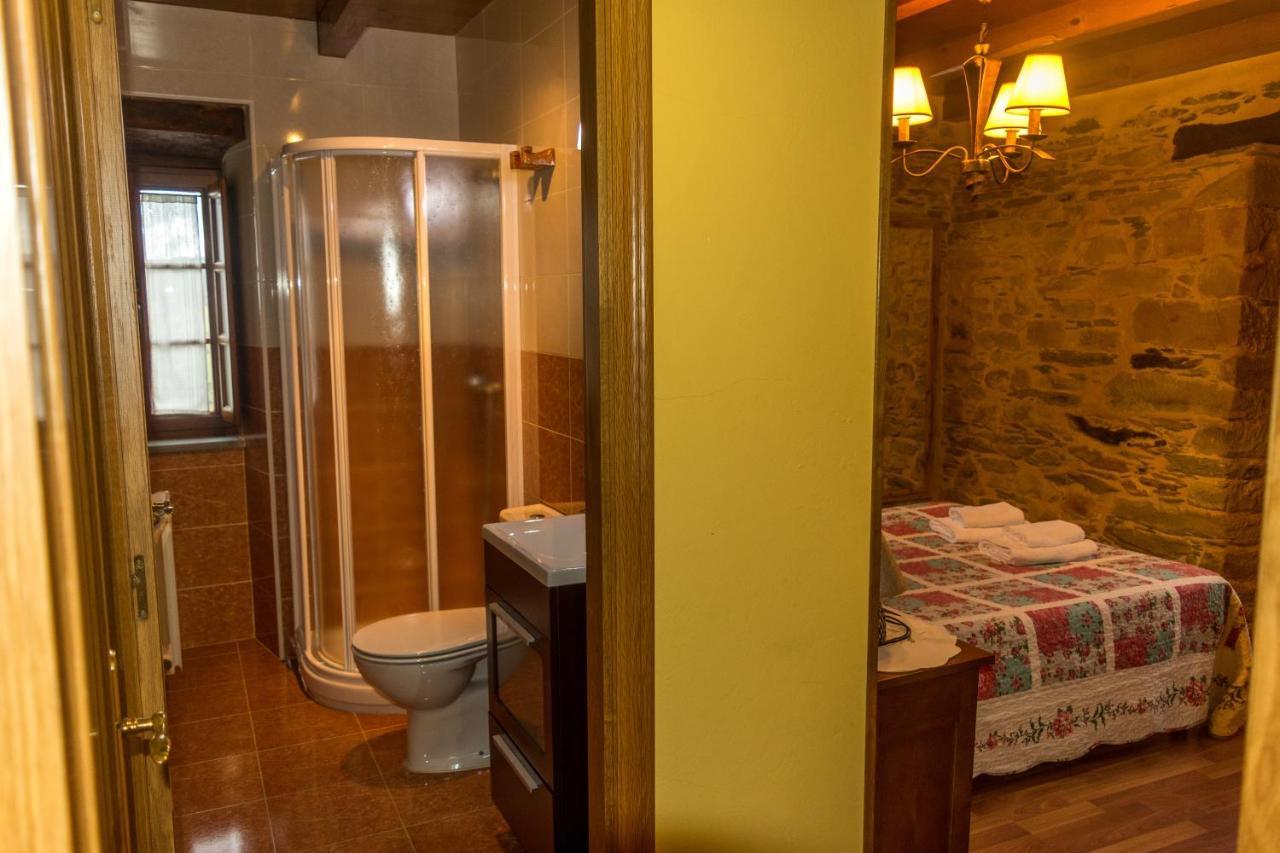Apartamentos Rurales Tia Vicenta Санта-Еулалія-де-Оскос Екстер'єр фото