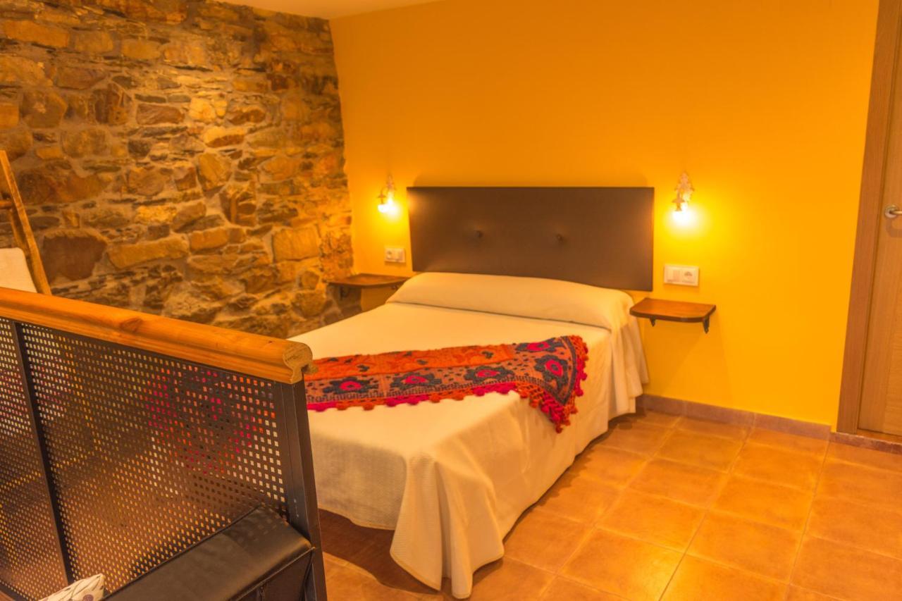Apartamentos Rurales Tia Vicenta Санта-Еулалія-де-Оскос Екстер'єр фото