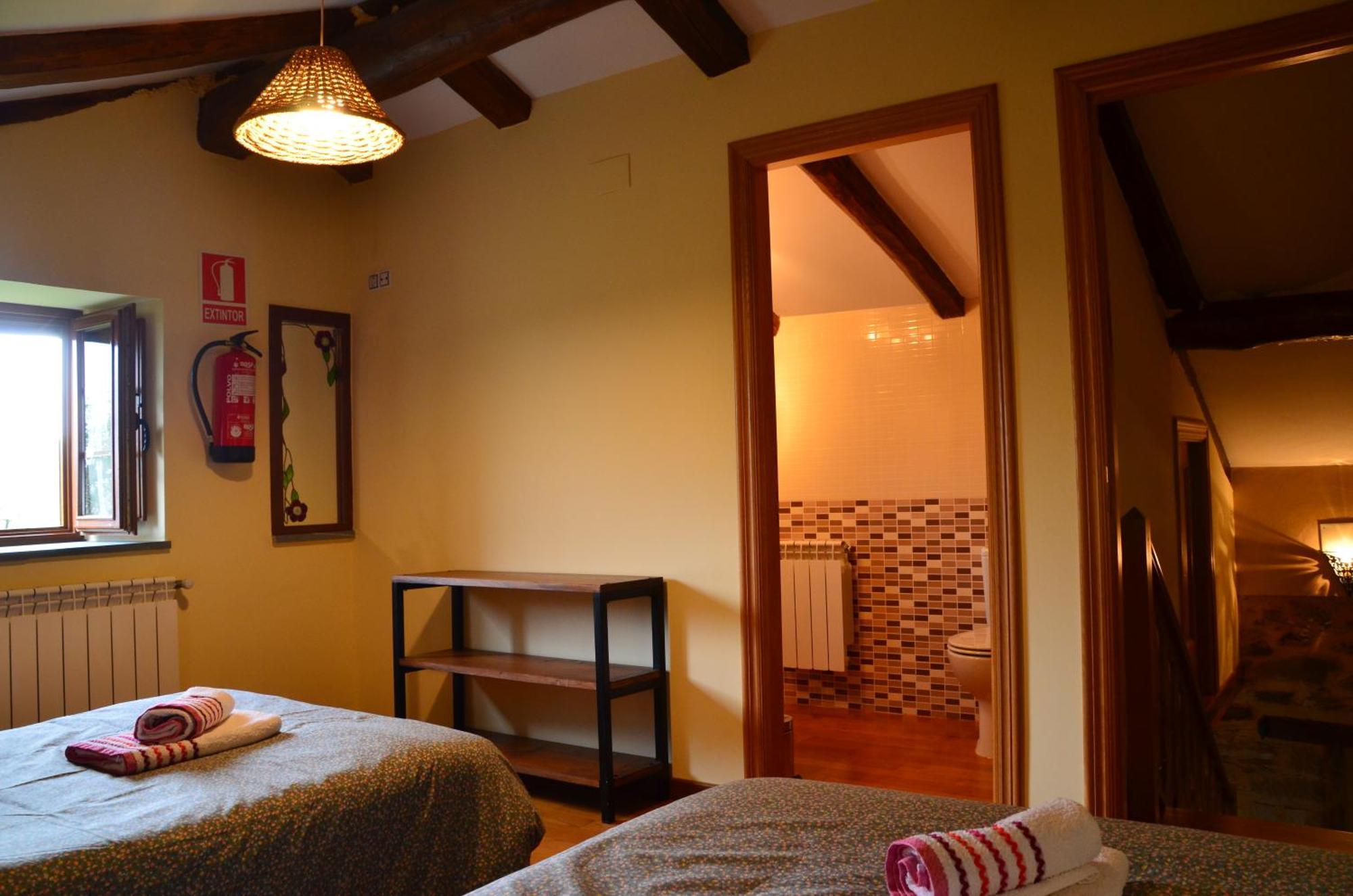 Apartamentos Rurales Tia Vicenta Санта-Еулалія-де-Оскос Екстер'єр фото